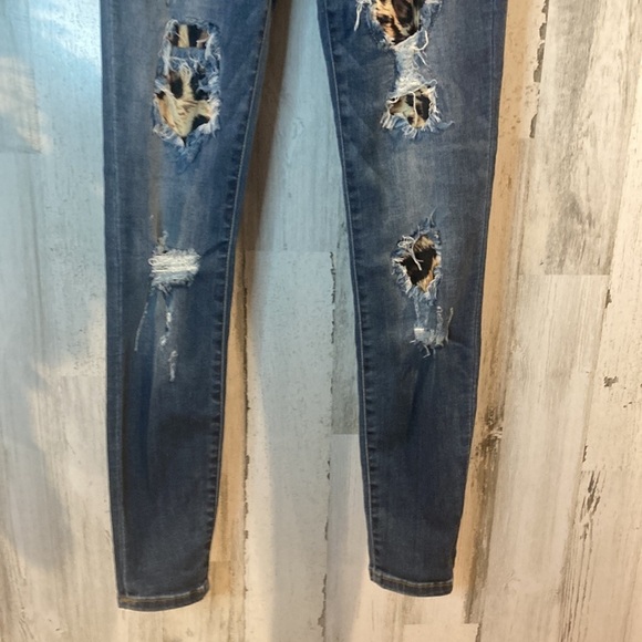 Judy Blue Skinny Fit Distressed Jeans - Picture 3 of 14